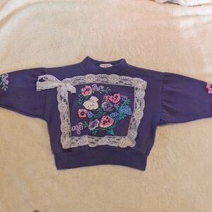 Purple Floral Lace-Trim Women’s Sweatshirt